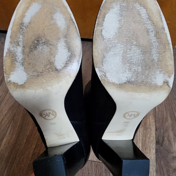 Michael Khors Heeled Booties (Black - 8M) - Picture 6 of 7